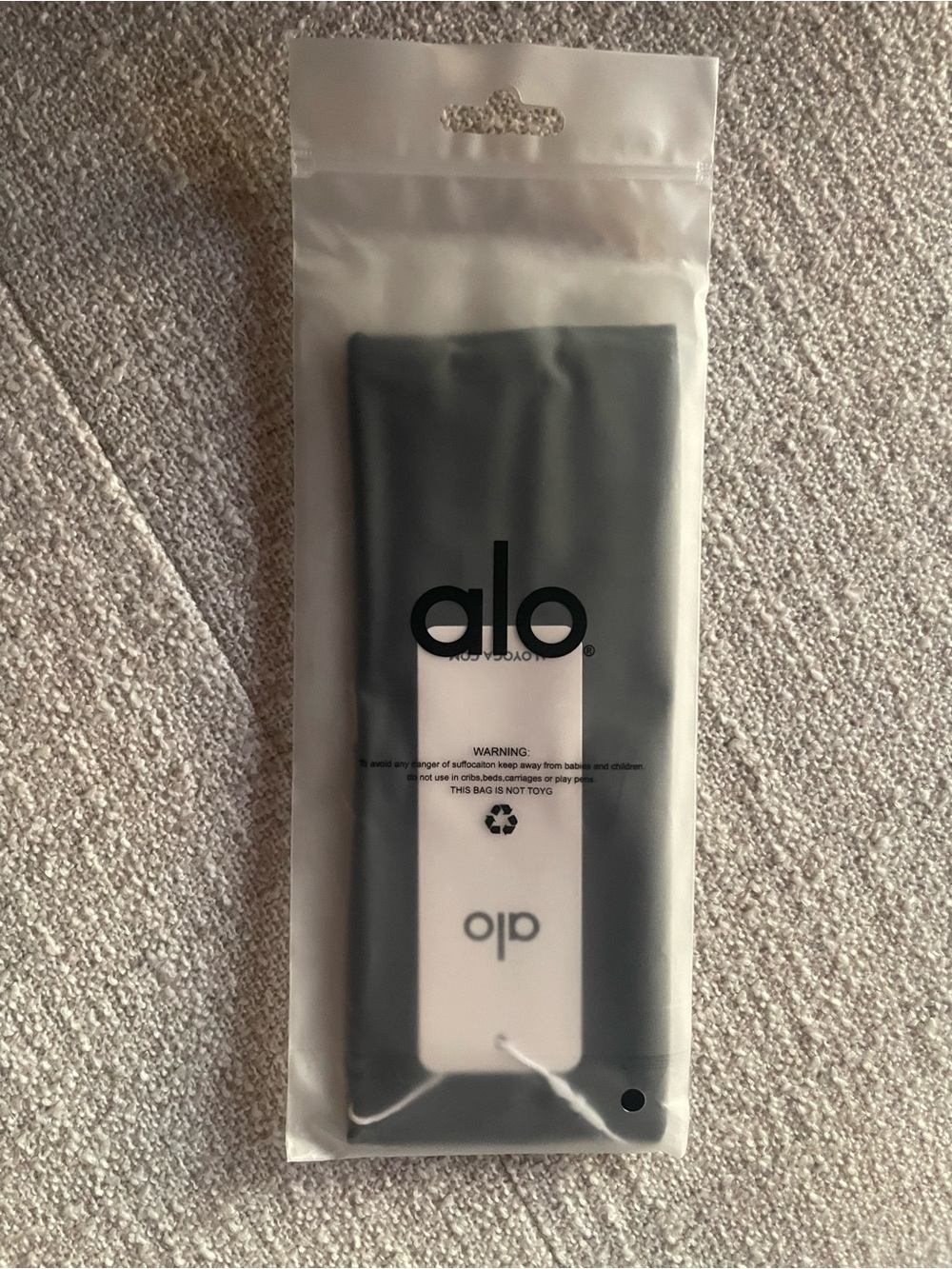 ALO Yoga black headband